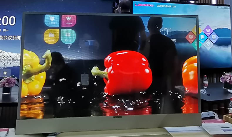 千億級商顯賽道冉冉升起，OLED透明屏締造行業(yè)新增長點
